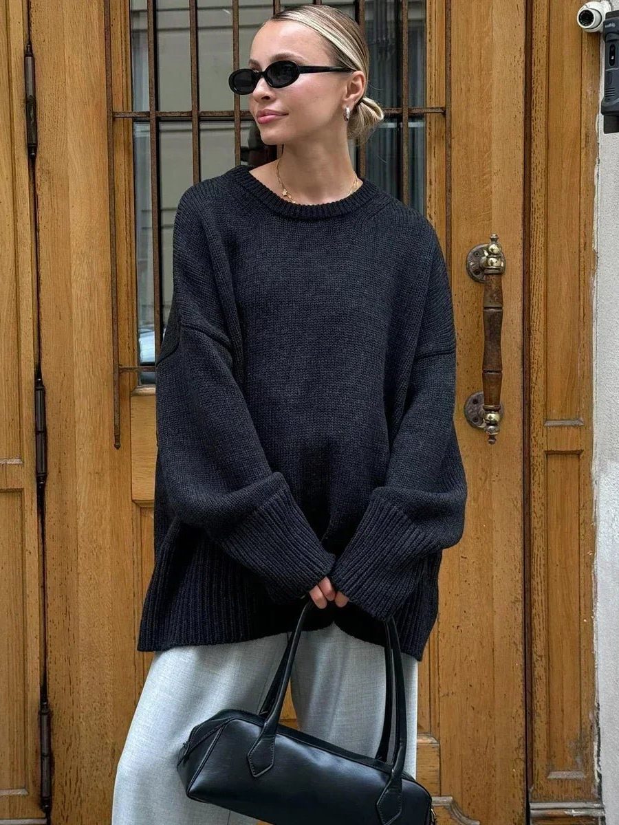 Ribbed Knit Oversized Jumper with Crew Neck for Women in Black