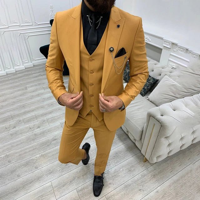Single-Breasted Three-Piece Suit with Notch Lapel for Men in Yellow